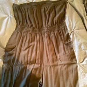 Army green romper, pants size L